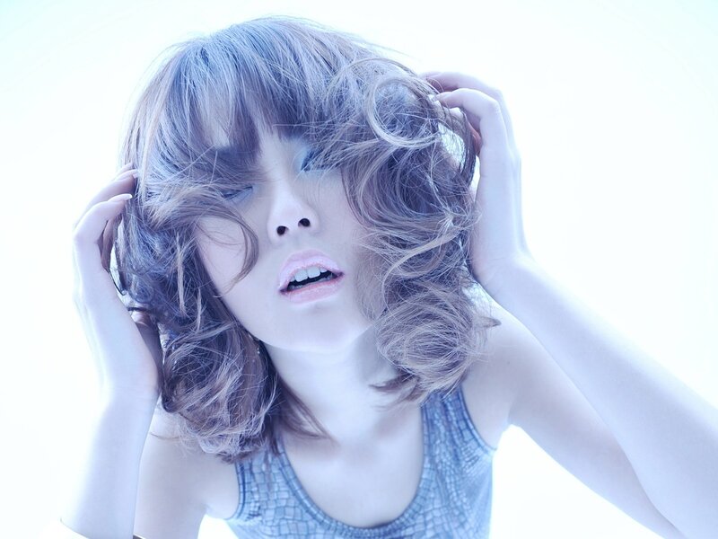 woman with wavy hair