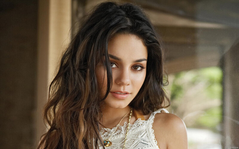 woman with wavy hair