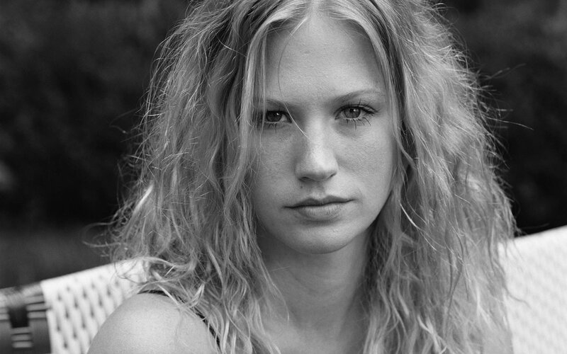 woman with wavy hair