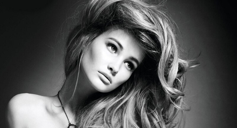 woman with wavy hair