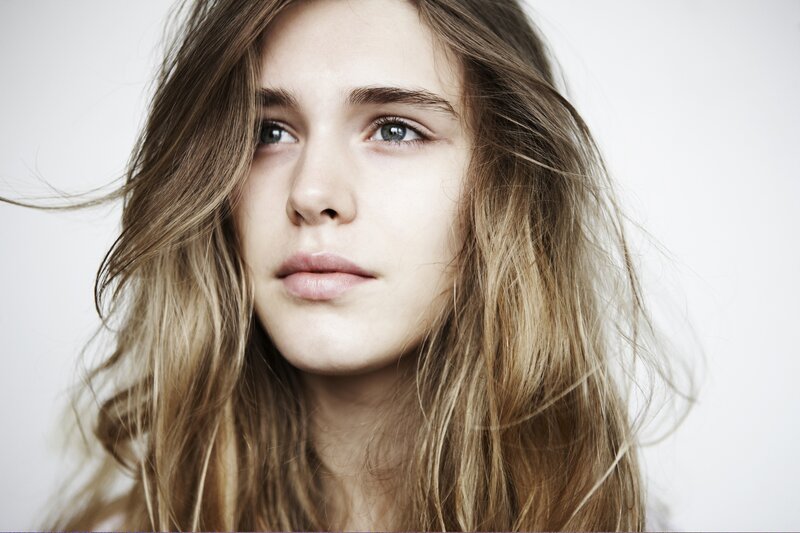 woman with wavy hair