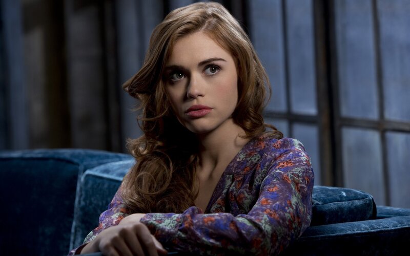 Woman with Wavy Hair — Purple, Dramatic