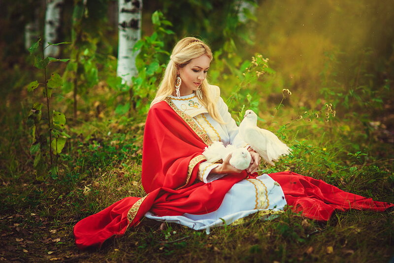 Woman with White Doves — Red