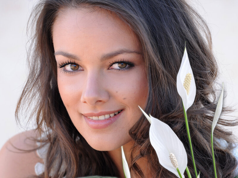 Woman with White Flowers — Calm