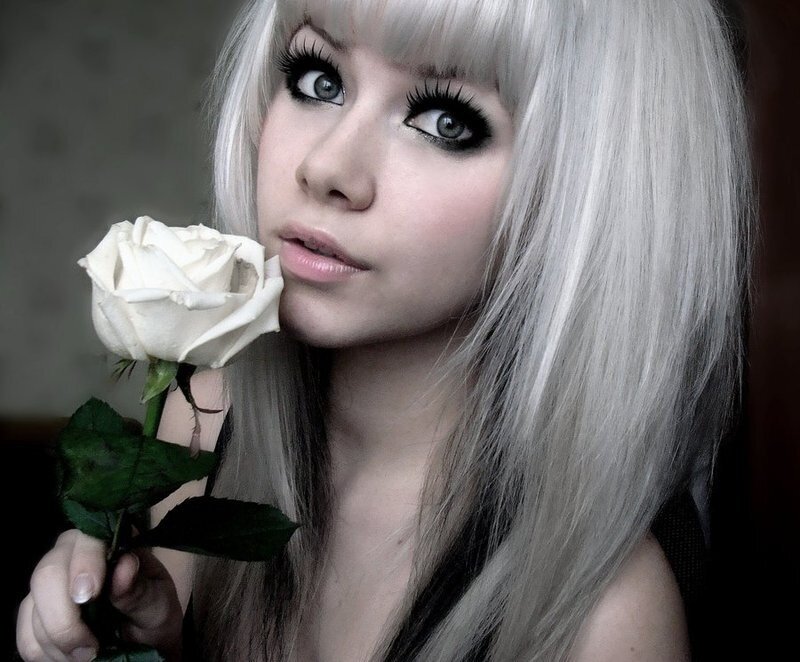 woman with white rose