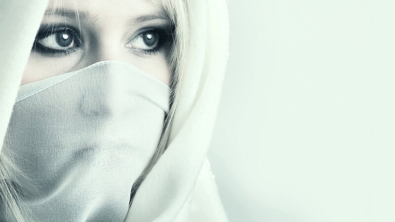 woman with white veil