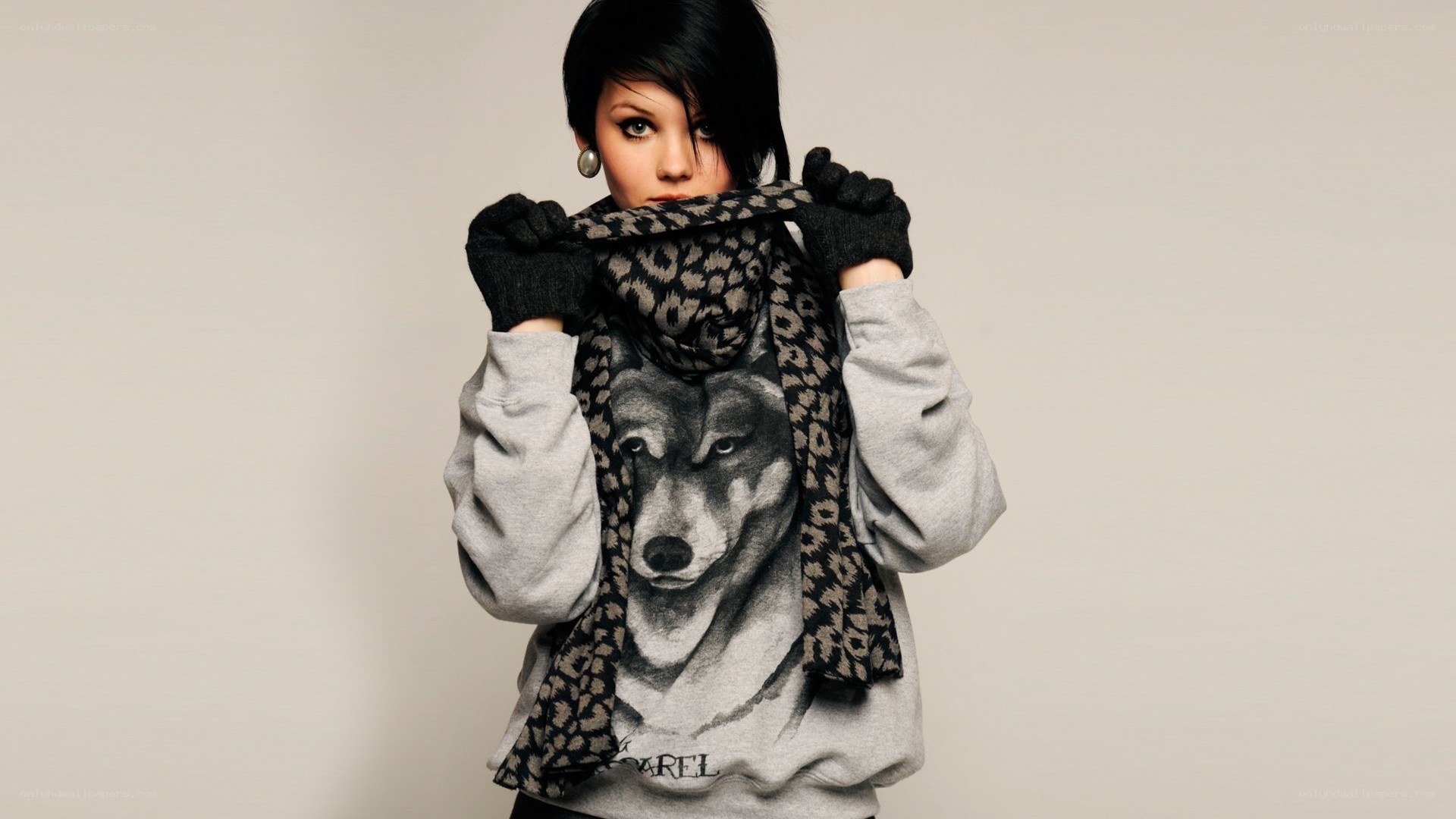 woman with wolf scarf