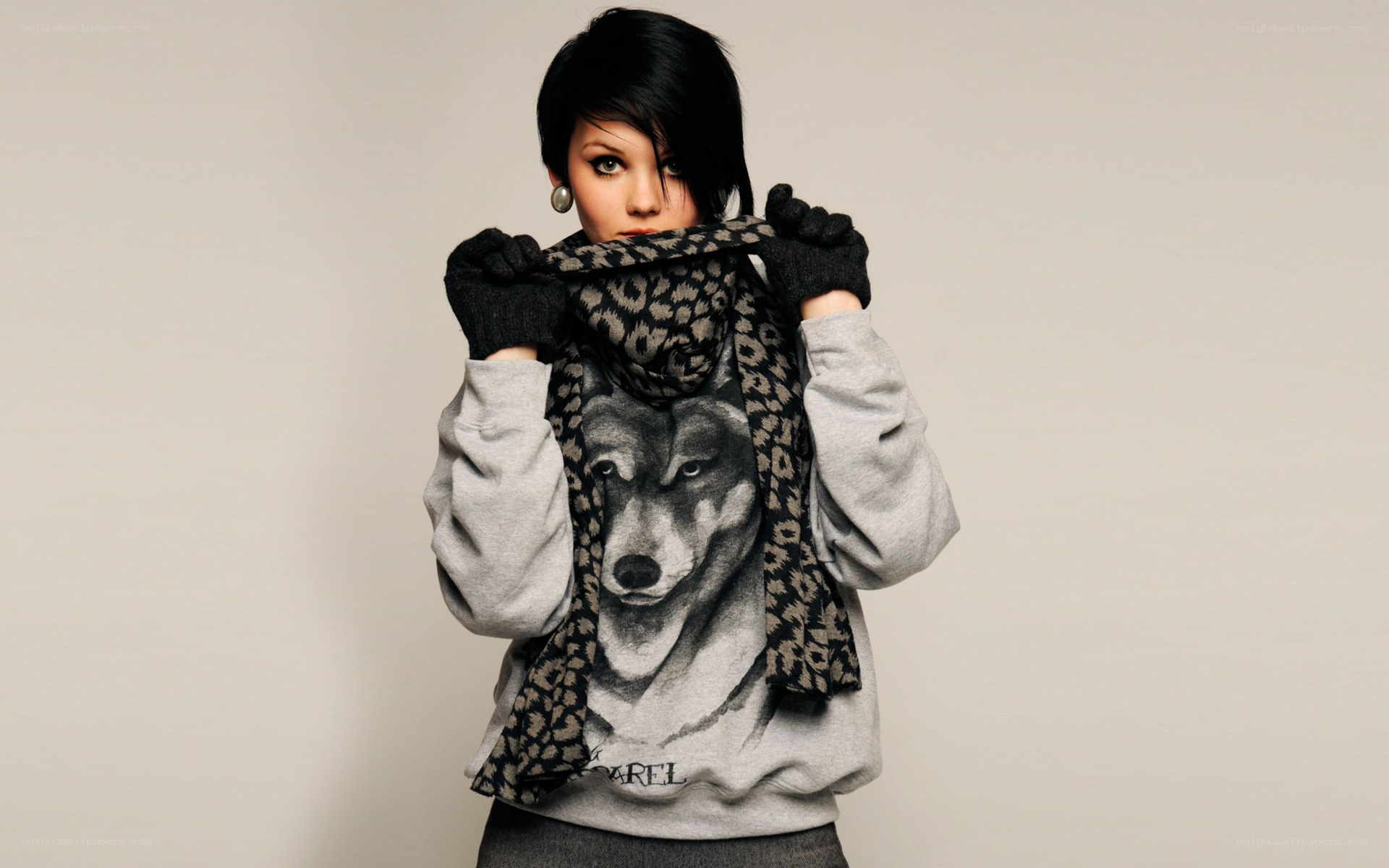 woman with wolf scarf