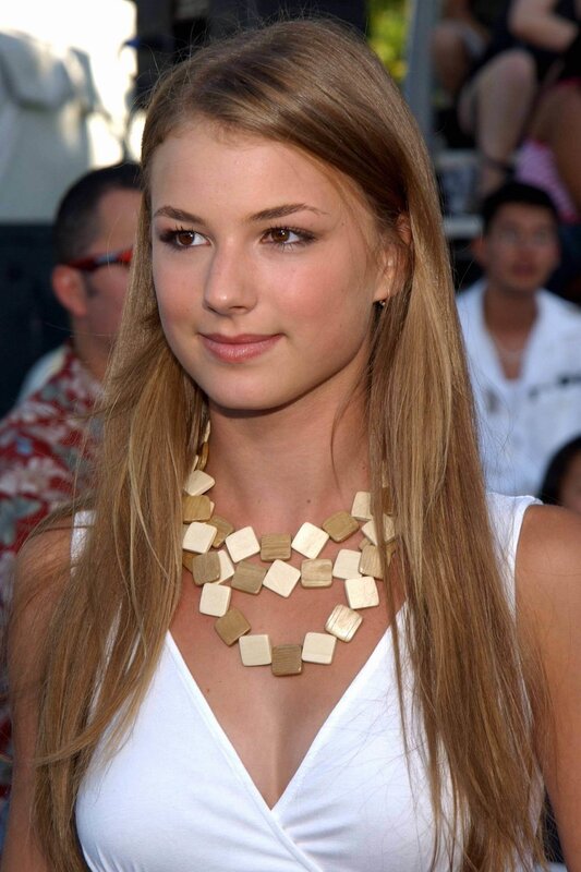 woman with wooden necklace