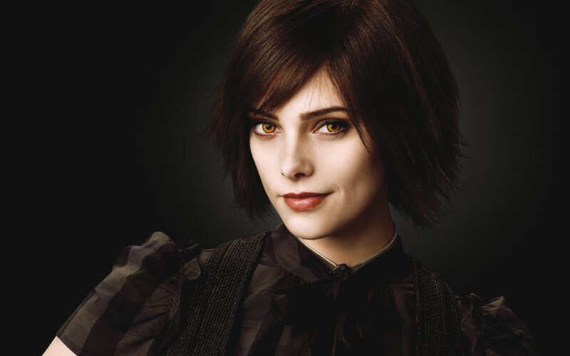 woman with yellow eyes