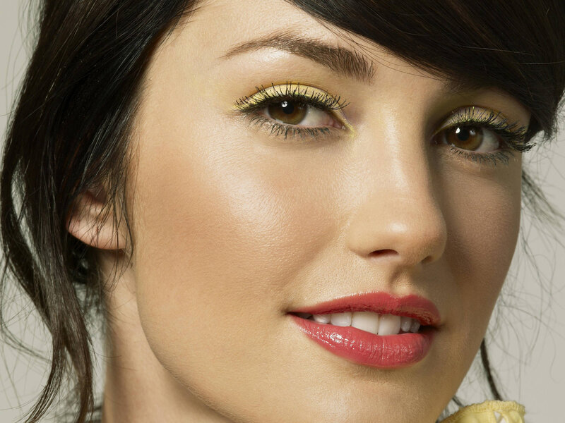 woman with yellow eyeshadow