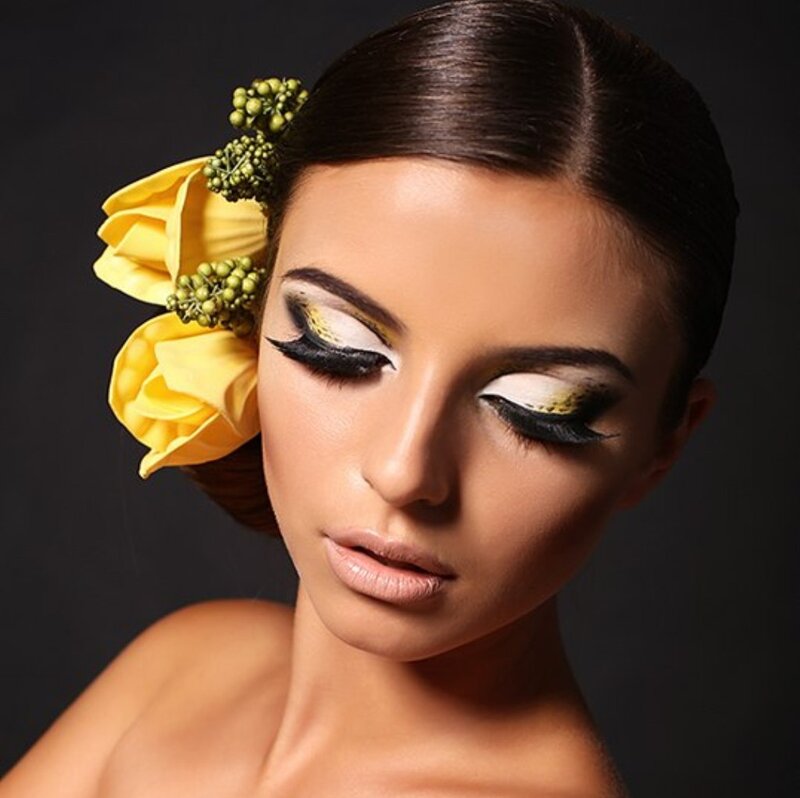 Woman with Yellow Flower — Black