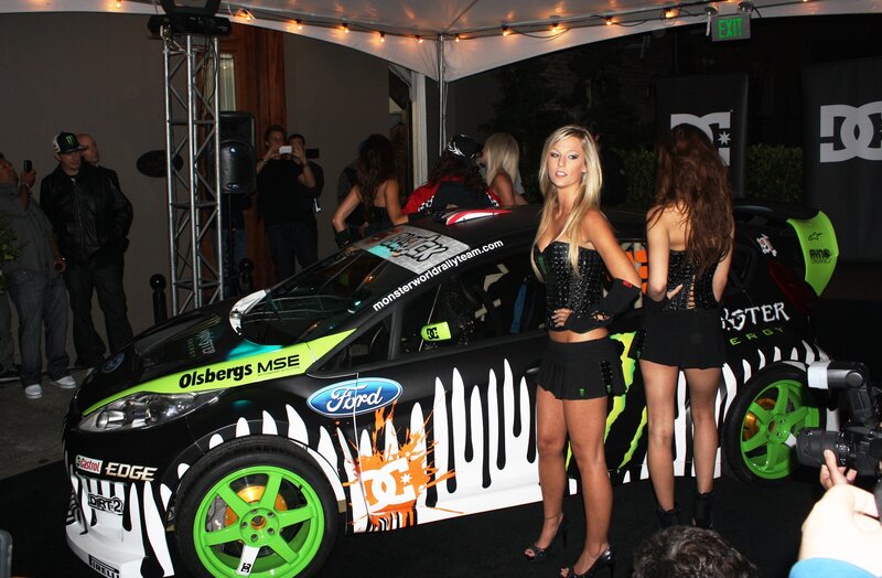 Women at a car event