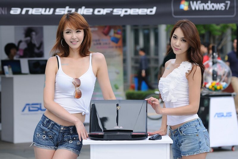 Women at ASUS product event