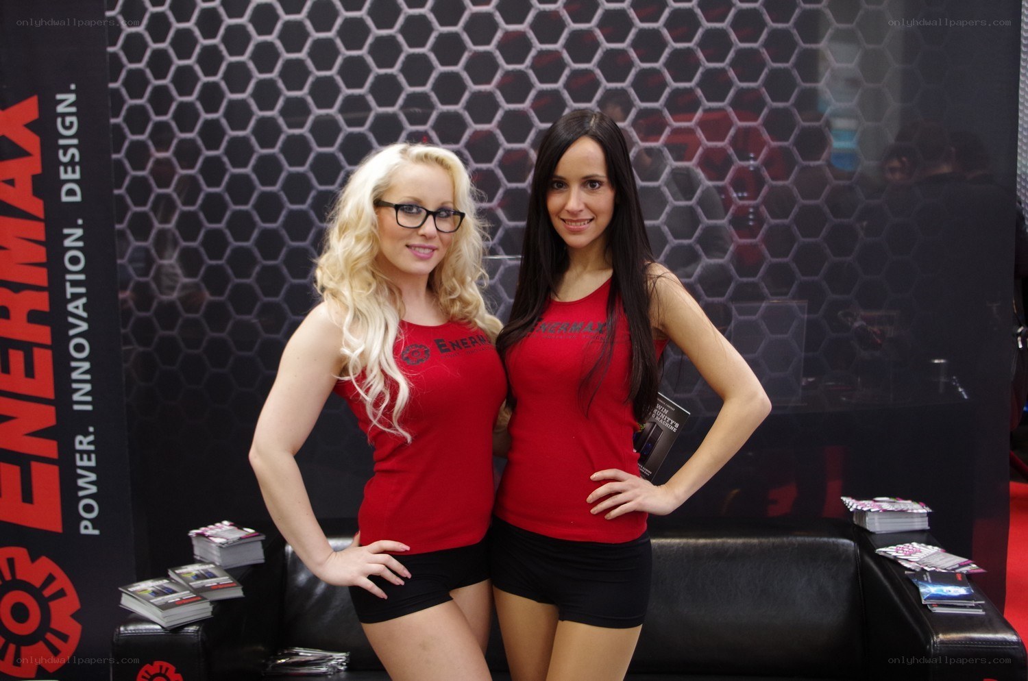 Women at Enervmax booth