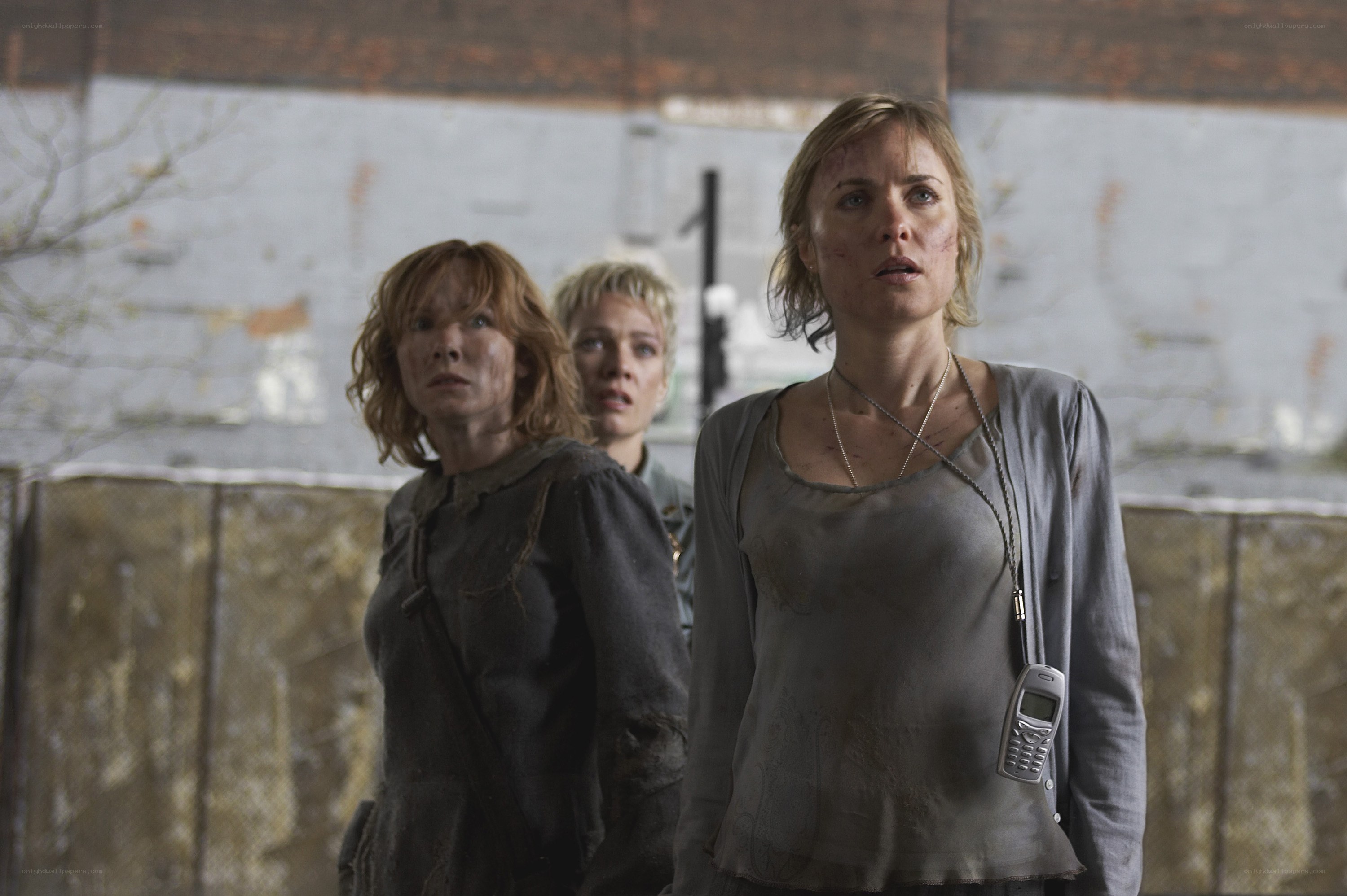 women in a post-apocalyptic setting