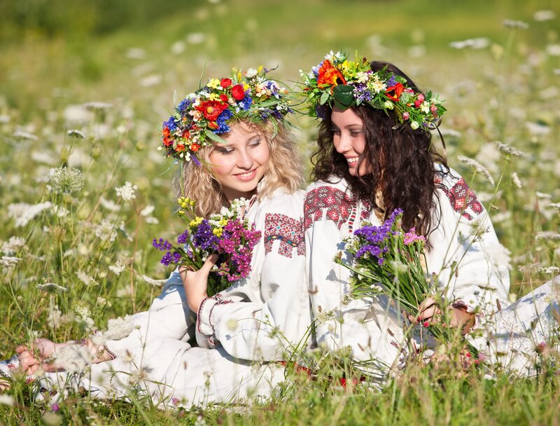 Women in floral crowns