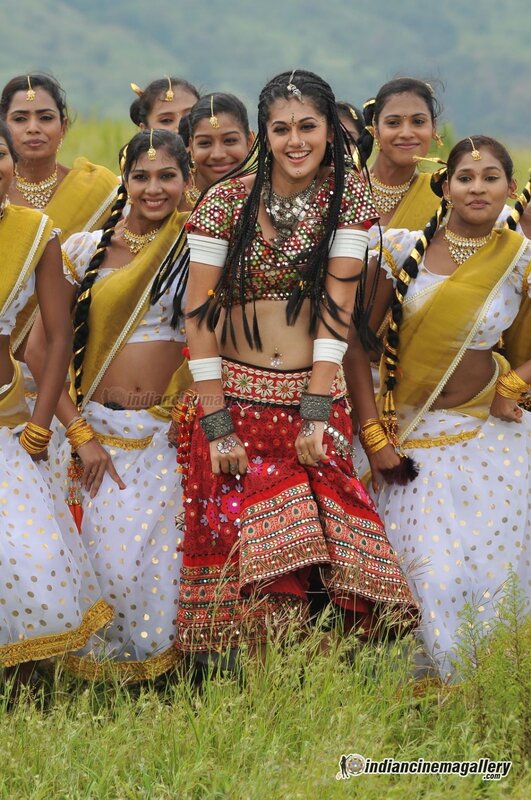 Women in traditional Indian attire