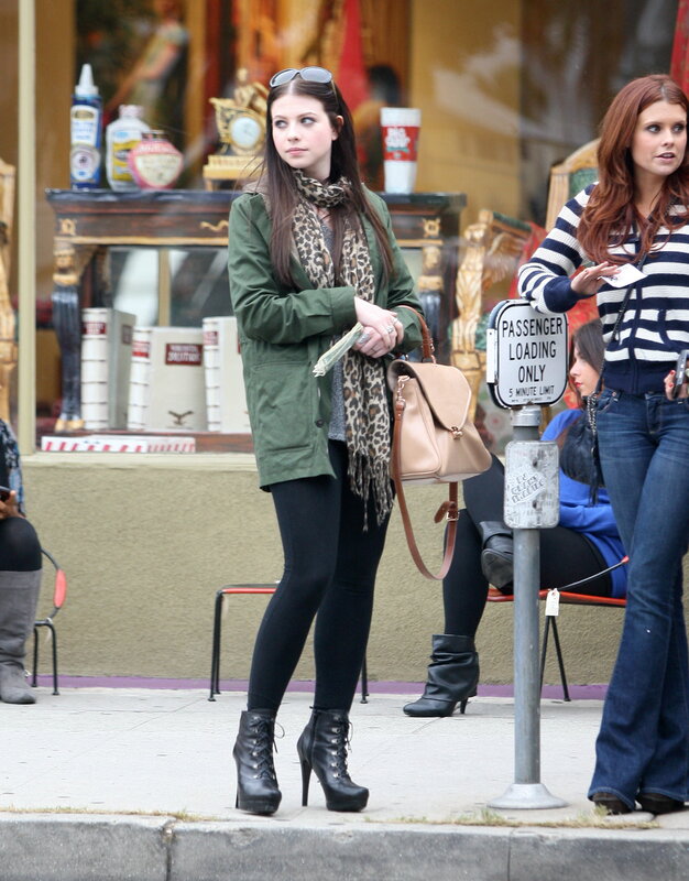 Women on a city sidewalk