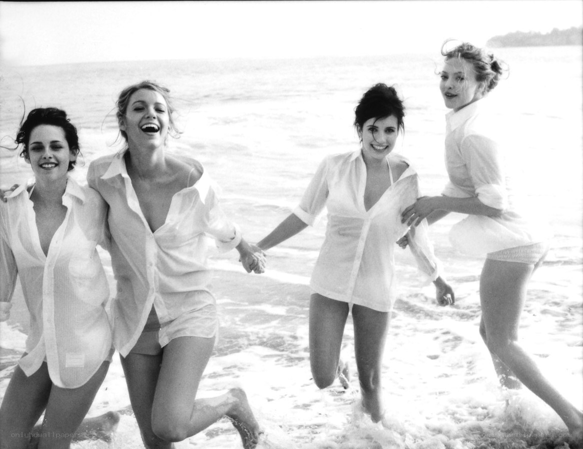 women running on beach