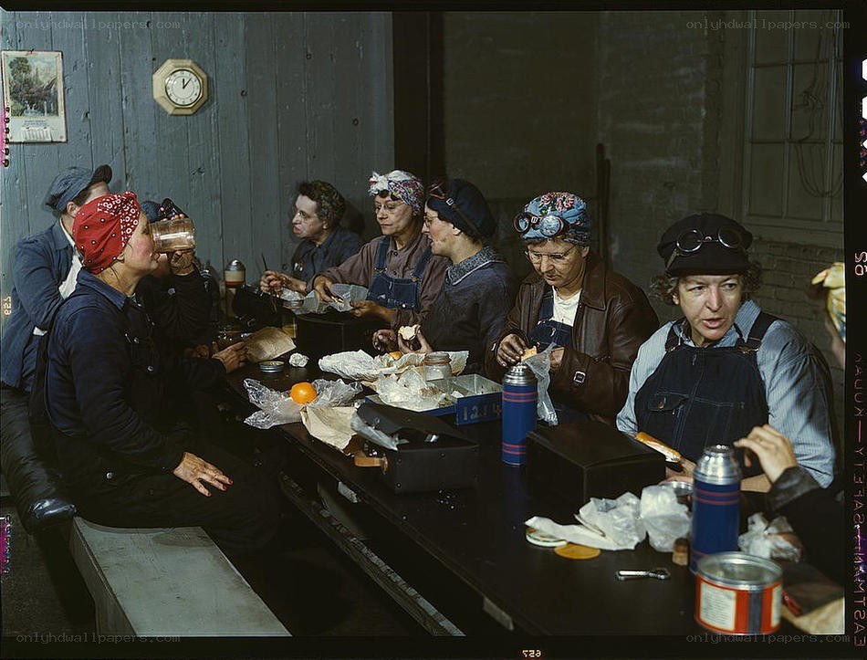 Women workers on lunch break