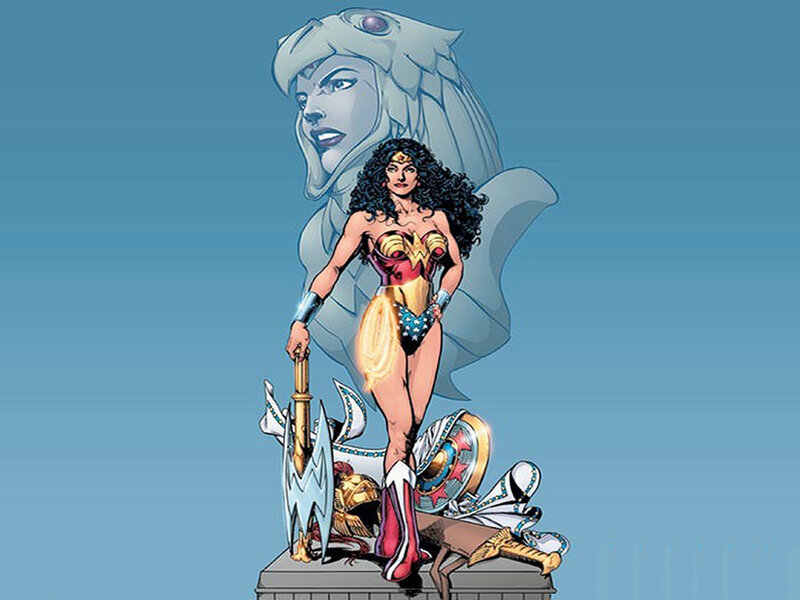 Wonder Woman Statue