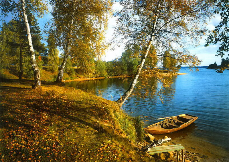 Wooden Boat on Lake Shore — Blue