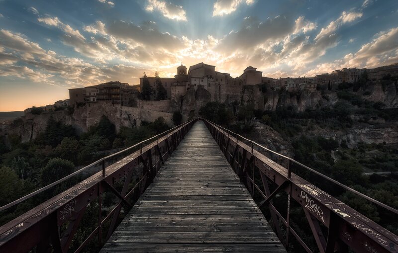 Wooden Bridge to Cliff Town