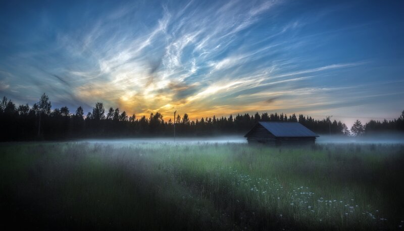 Wooden Cabin in Fog — Blue