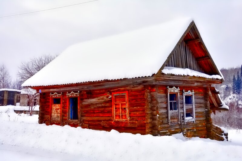 Wooden Cabin in Snow — Red, Cold