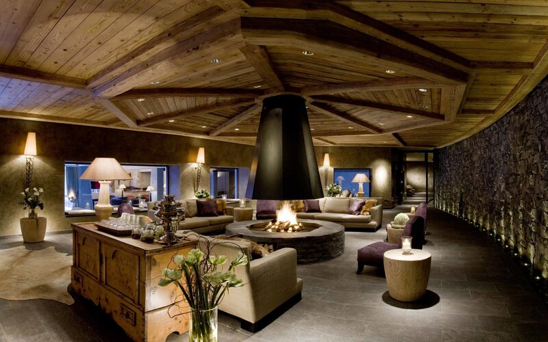 Wooden Ceiling Lounge