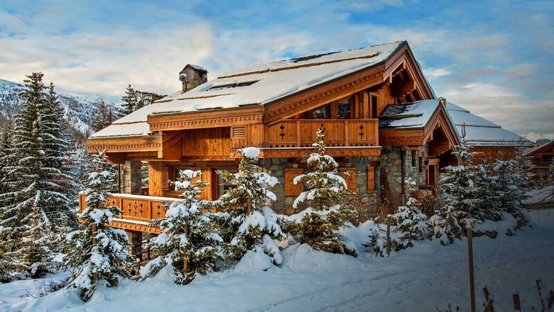 Wooden Chalet in Snow — Brown