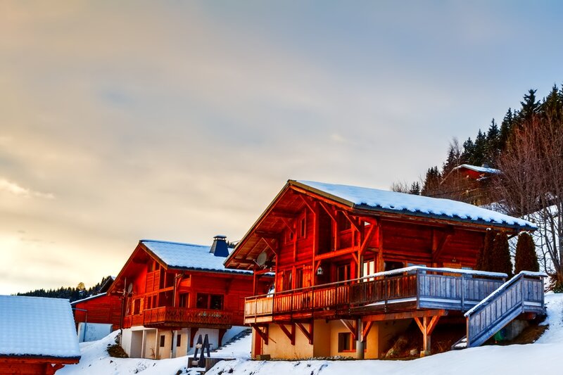 Wooden Chalet in Snow — Red