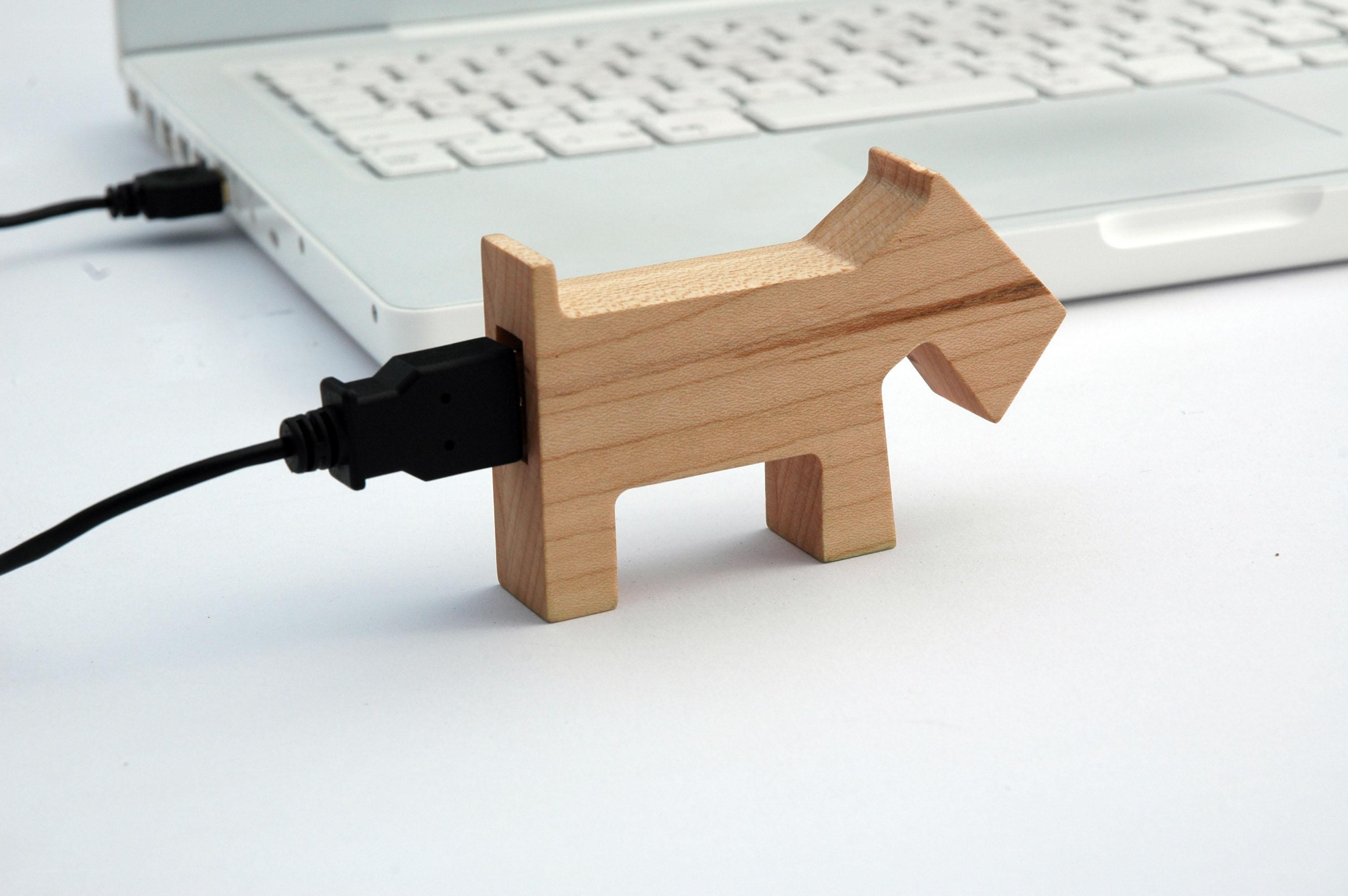 wooden dog USB hub