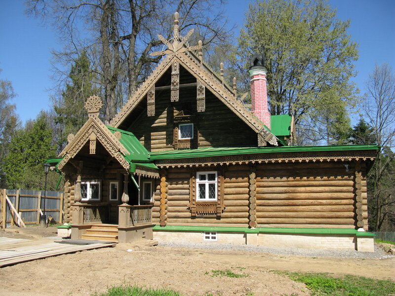 Wooden Log House — Brown