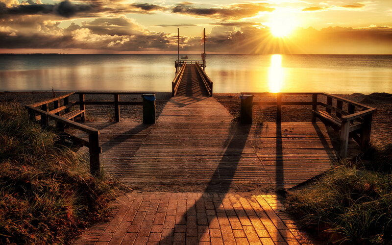Wooden Pier at Sunset — Gold, Serene