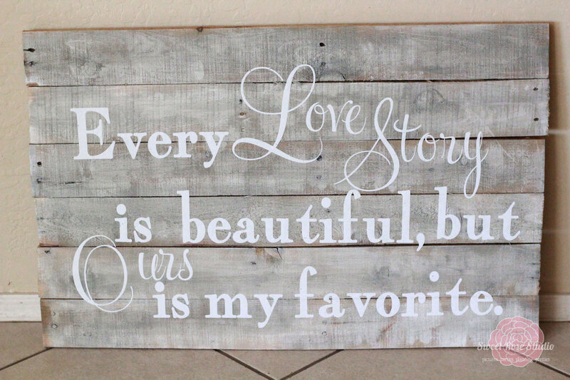 Wooden Sign with Text — Gray