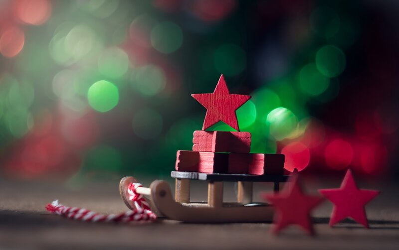 Wooden Sleigh with Star