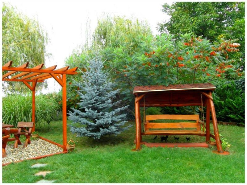 Wooden Swing Bench — Green