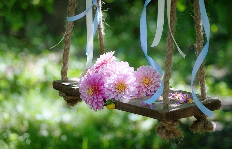 Wooden Swing with Flowers — Pink, Serene