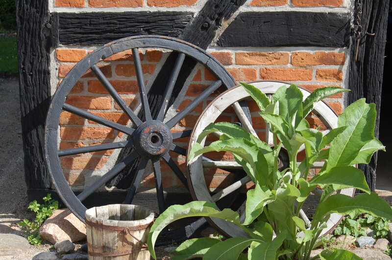 Wooden Wagon Wheels — Brown