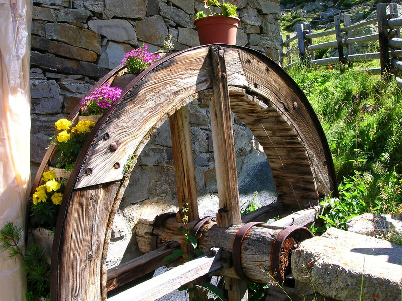 Wooden Water Wheel — Brown