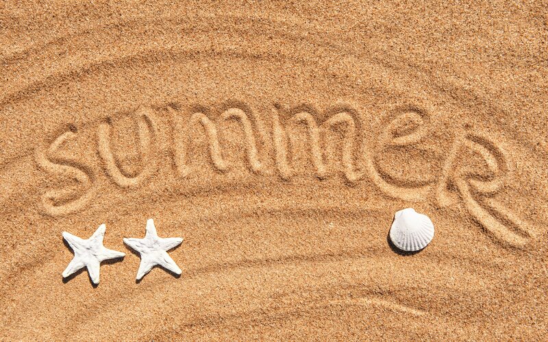 Word Summer in Sand — Brown