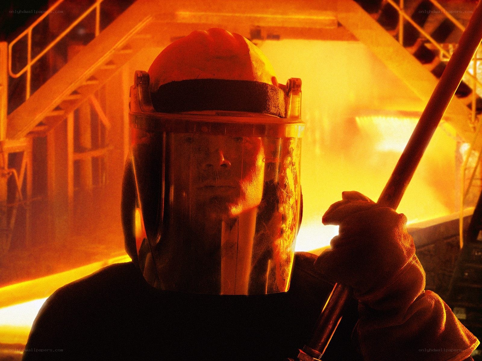 Worker in a foundry