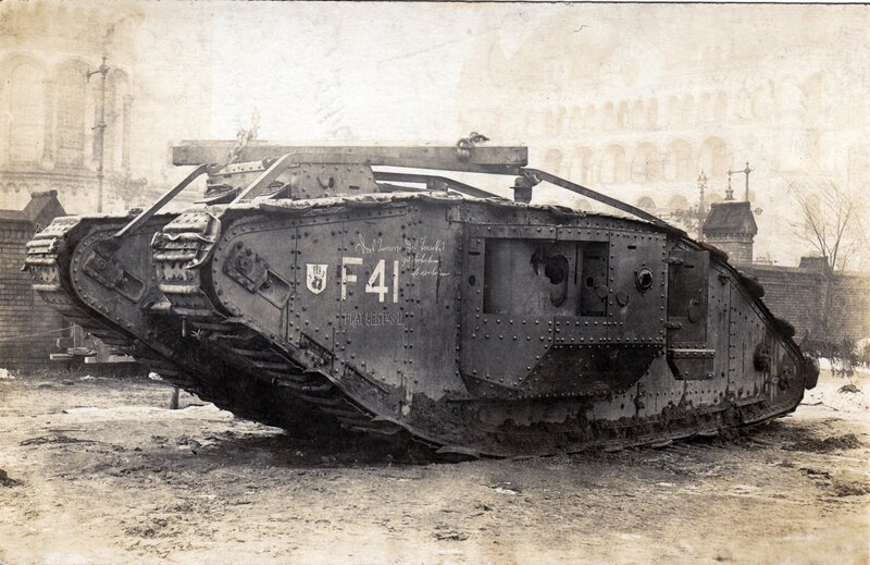 World War I Tank — Black