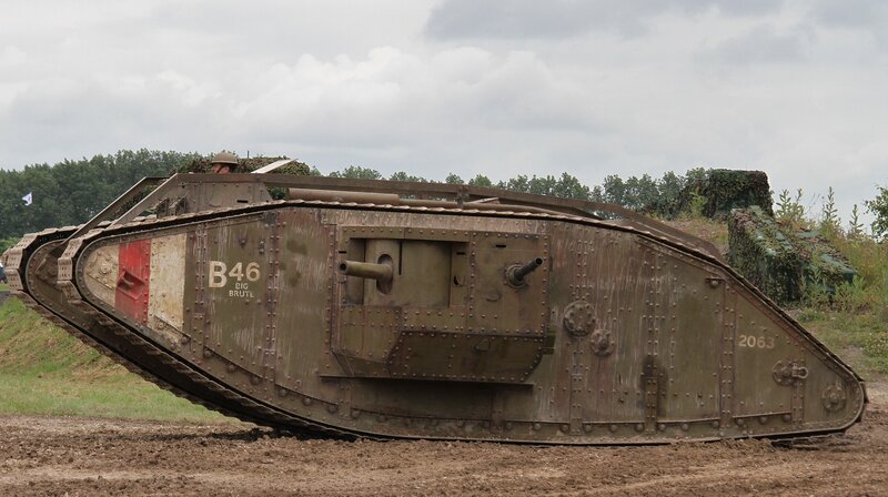 World War I Tank — Green