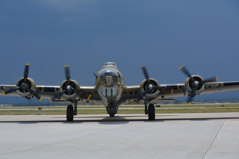 World War II Bomber Aircraft — Gray
