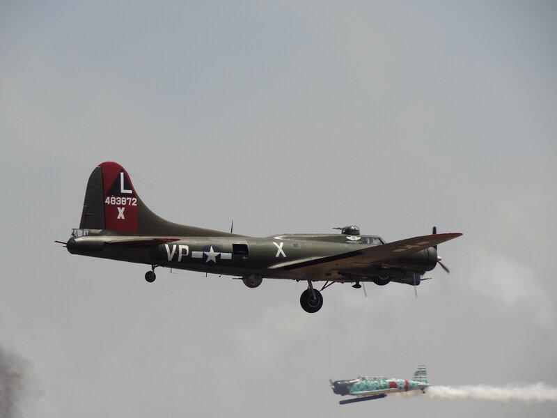 World War II Bomber — Gray