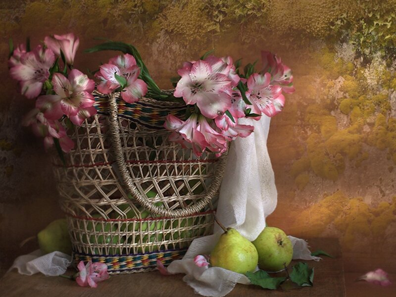Woven Basket with Flowers — Brown, Calm