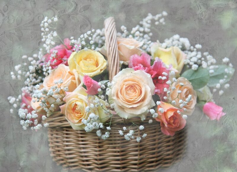 Woven Basket with Roses — Pink